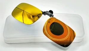 QiiM P-15 polarizační klips | Červený polarizační klip | Klip na brýle s pouzdrem