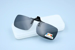 Sluneční polarizační klips QiiM P-23 na dioptrické brýle, šedý, s pouzdrem, unisex