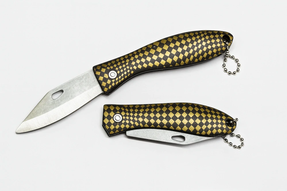 Nakida HT-5475 kapesní zavírací nůž 15,5 cm, čepel 6,5 cm, černo-zlatý kosočtvercový vzor