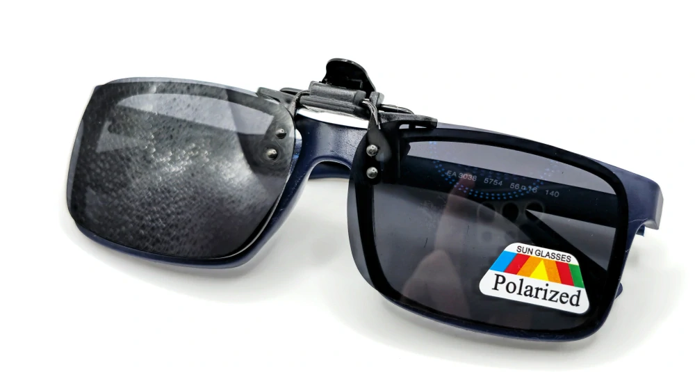 Sluneční polarizační klips QiiM P-23 na dioptrické brýle, šedý, s pouzdrem, unisex
