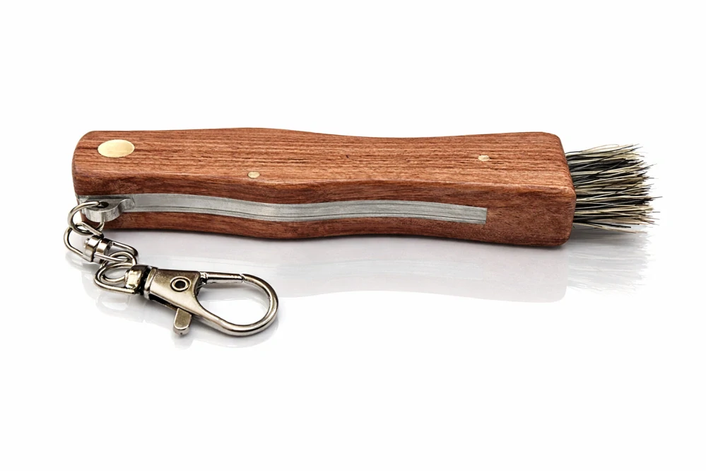 Houbařský nůž QiiM s kartáčkem, dřevěná rukojeť, nerezová čepel 6 cm, celková délka 17 cm, s karabinou