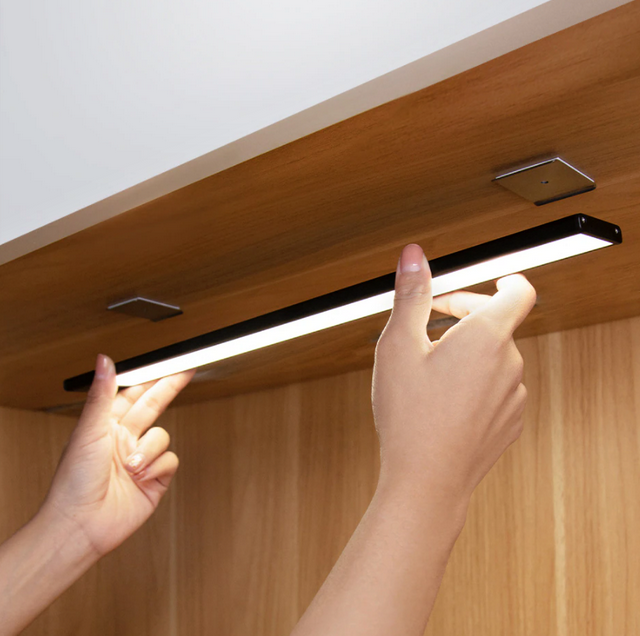 Dobíjecí ploché led světlo TDL 6110 se senzorem pohybu 40cm hliníkové, stříbrné